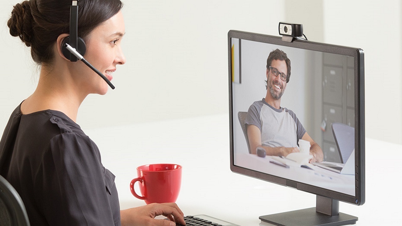 Webcam chính hãng từ thương hiệu và nhà phân phối uy tín thường là ưu tiên hàng đầu