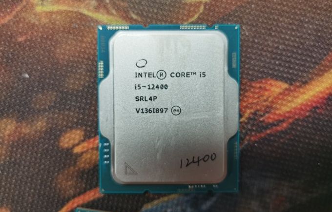 CPU Core i5-12400 tiếp tục lộ thông số, hiệu năng và giá thành khiến Ryzen 5 5600X e ngại 